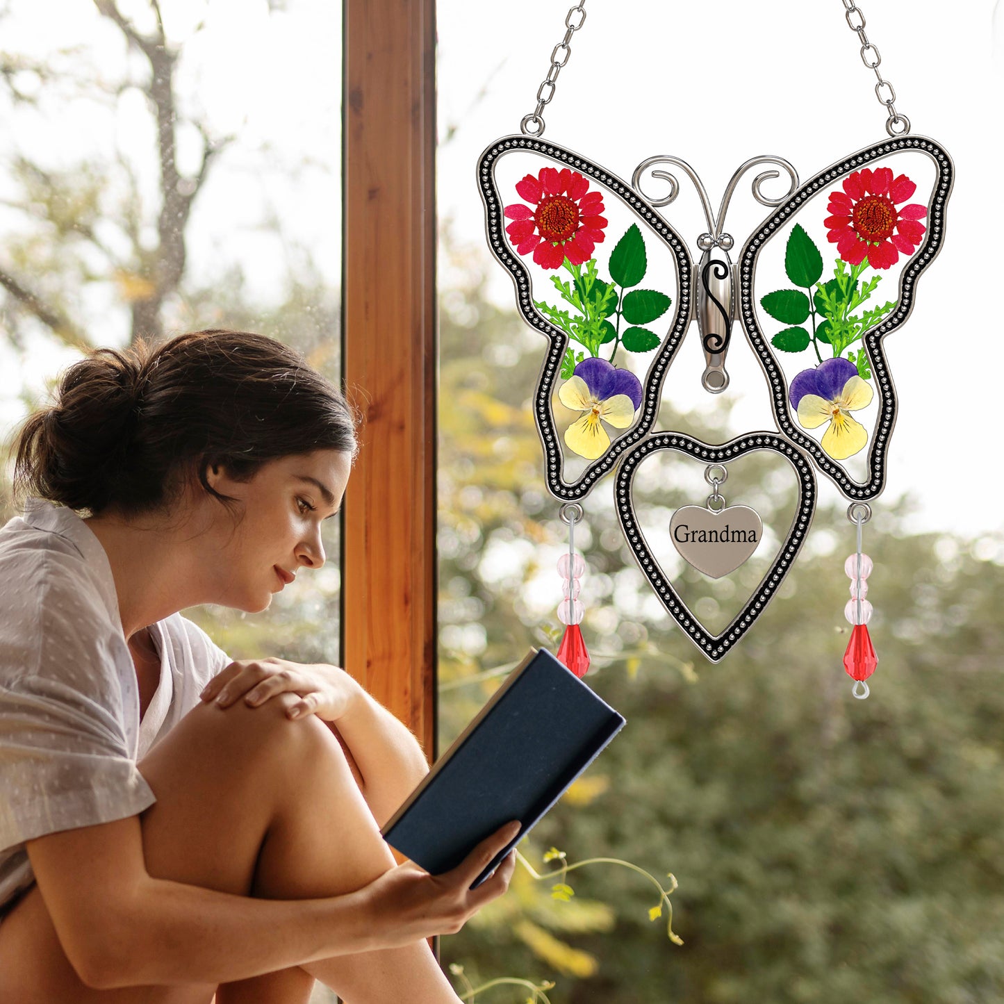 Grandma Butterfly Suncatcher with Real Pressed Flowers – Window Hanging Gift