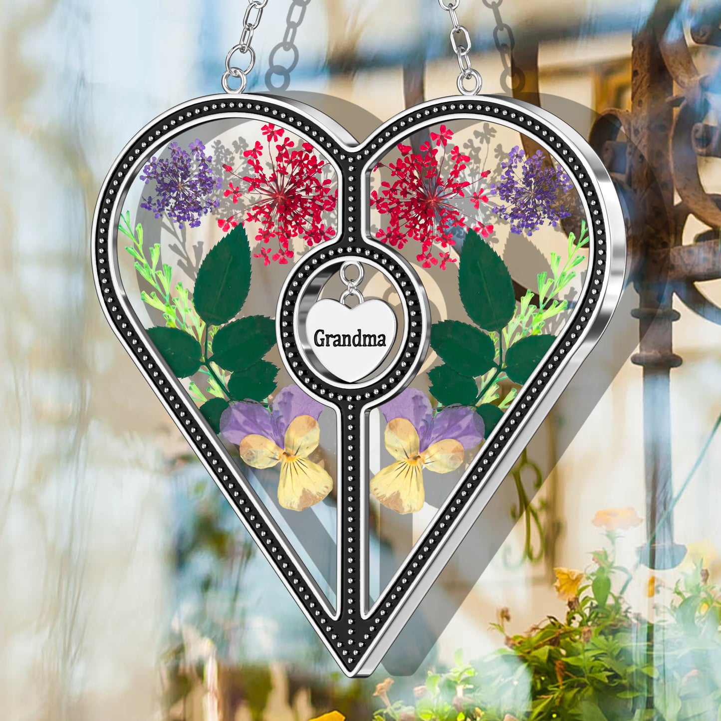 Heart-Shaped Suncatcher with Real Flowers – “Grandma” Hanging Gift Ornament